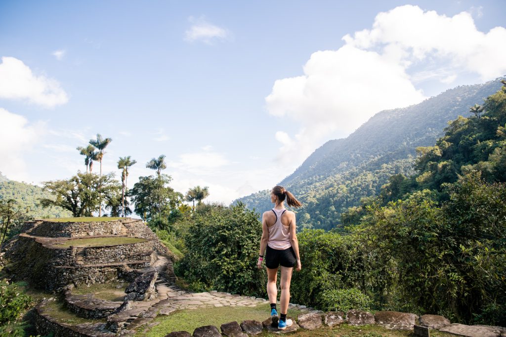 girl enjoying the view of La ciudad Perdida in Colombia