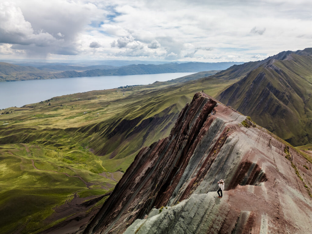 Pallay Punchu with view of lake, Peru