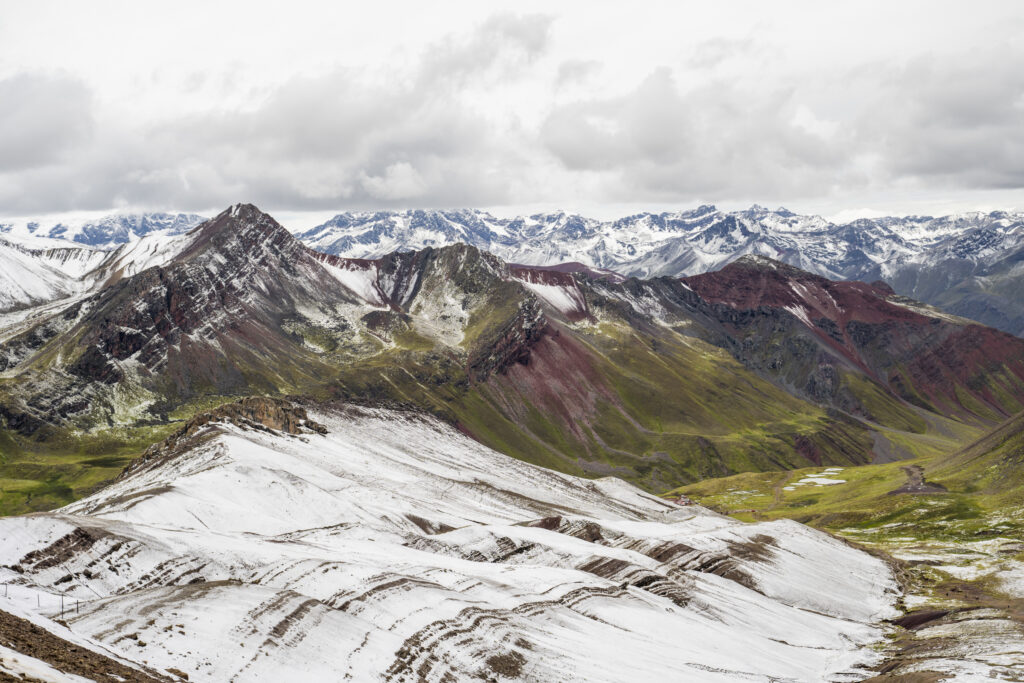 Vinicunca Rainbow Mountain View 