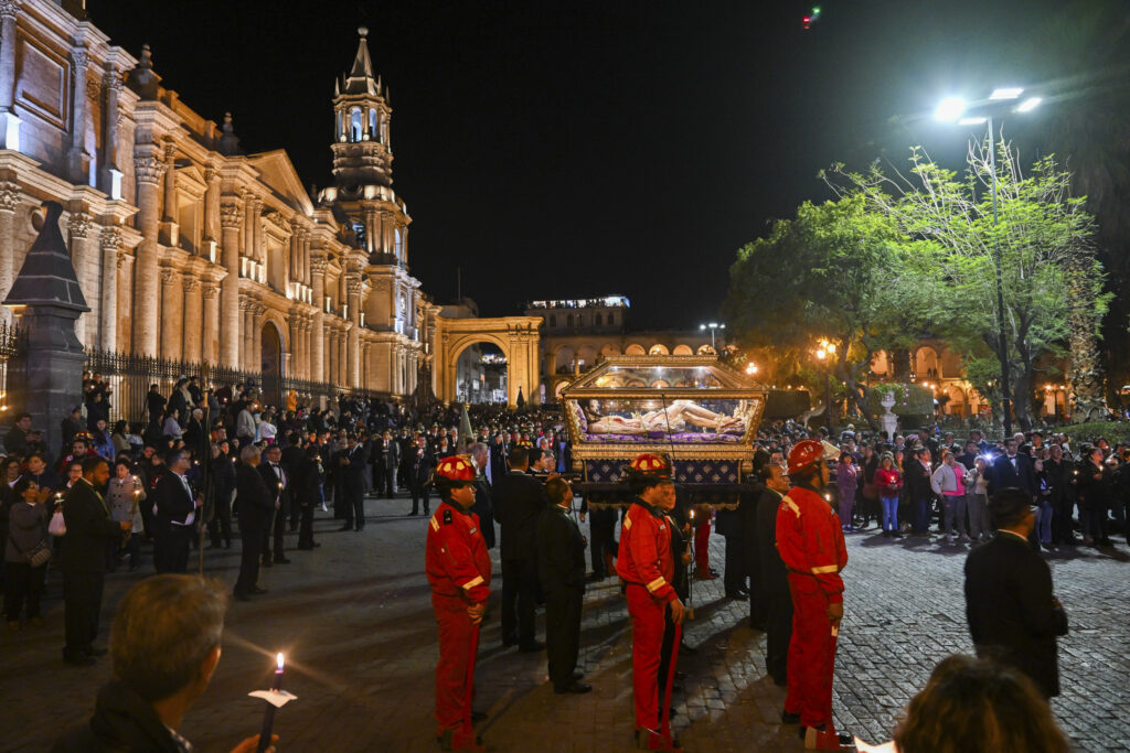 Holy Friday procession Arequipa in front of the cathedral