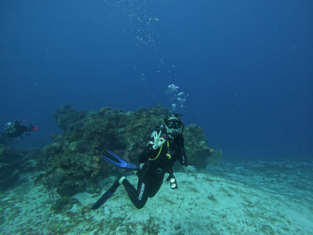 diving with Thresher Sharks at Monad Shoal, Malapascua, Philippines