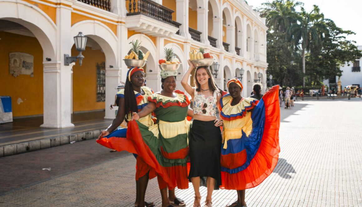 Palenqueras in the historical center of cartagena